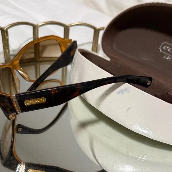 Coach Sarah S4 Floral Brown Sunglasses with Case display picture 1